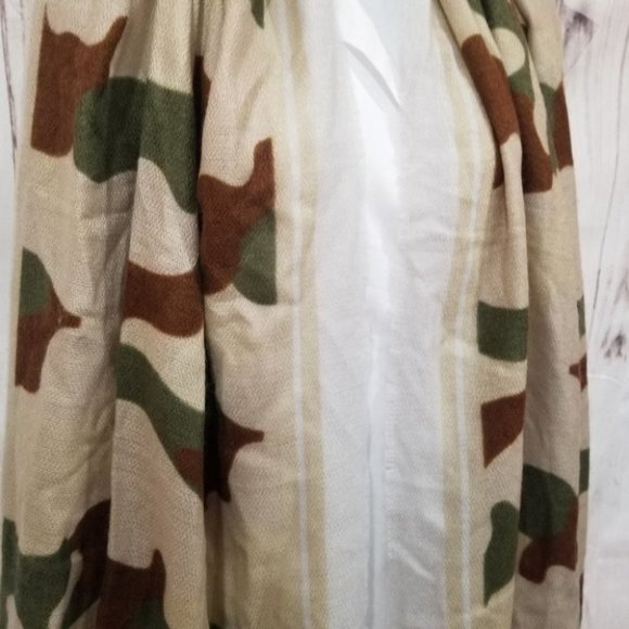 Camo Print Scarf - Picture 4 of 4